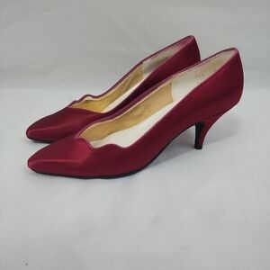 Vintage 80s Lagor Flex Sole Womens Made in USA Maroon Red Pumps